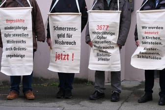 Mangelnde Aufarbeitung: Protest am Rande der Vollversammlung der Deutschen Bischofskonferenz im März in Mainz.