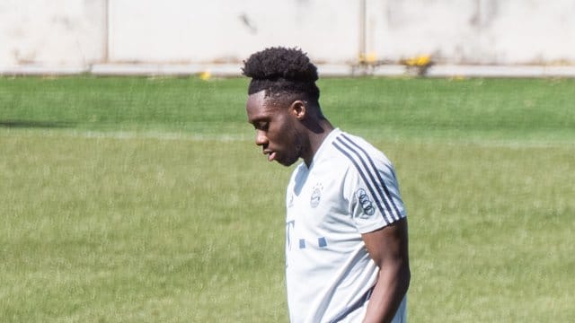 Arbeitet an seinen Bayrisch-Kenntnissen: Alphonso Davies vom FC Bayern München. Arbeitet an seinen Bayrisch-Kenntnissen: Alphonso Davies vom FC Bayern München.