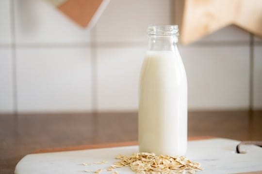 Haferdrinks: Unter den Milchalternativen ist die Hafervariante die beliebteste.