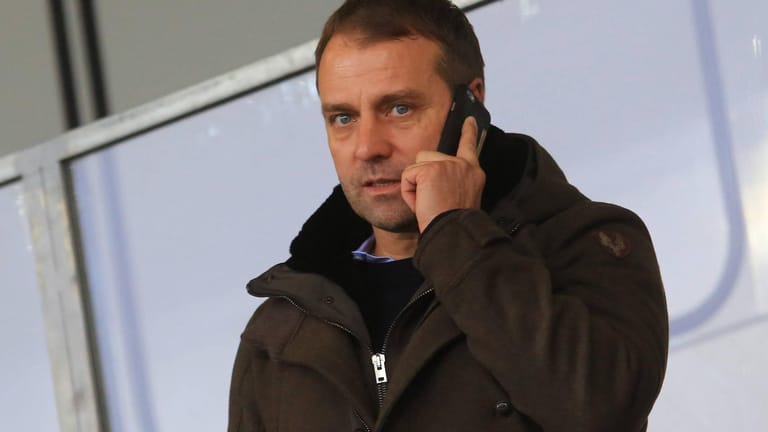 Hansi Flick: Der Bayern-Trainer soll mit Leroy Sané telefoniert haben.