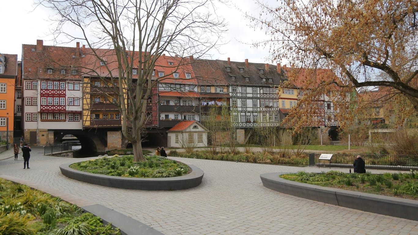 Anfang April zeigte sich die Erfurter Innenstadt noch menschenleer: Zuletzt registrierte die Stadt zunehmend mehr Verstöße gegen die Corona-Auflagen.
