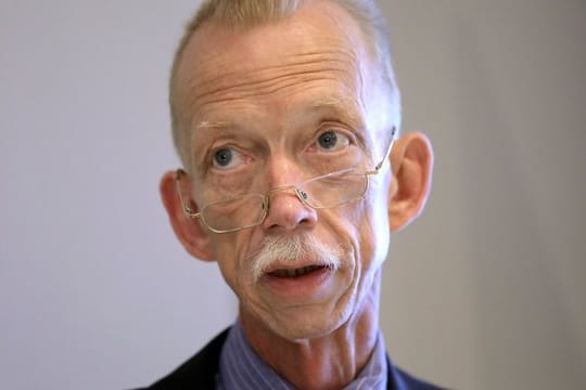 Torsten J.