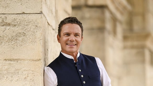 Die Corona-Krise hat auch die Hochzeitspläne von Stefan Mross durchkreuzt. Die Corona-Krise hat auch die Hochzeitspläne von Stefan Mross durchkreuzt.