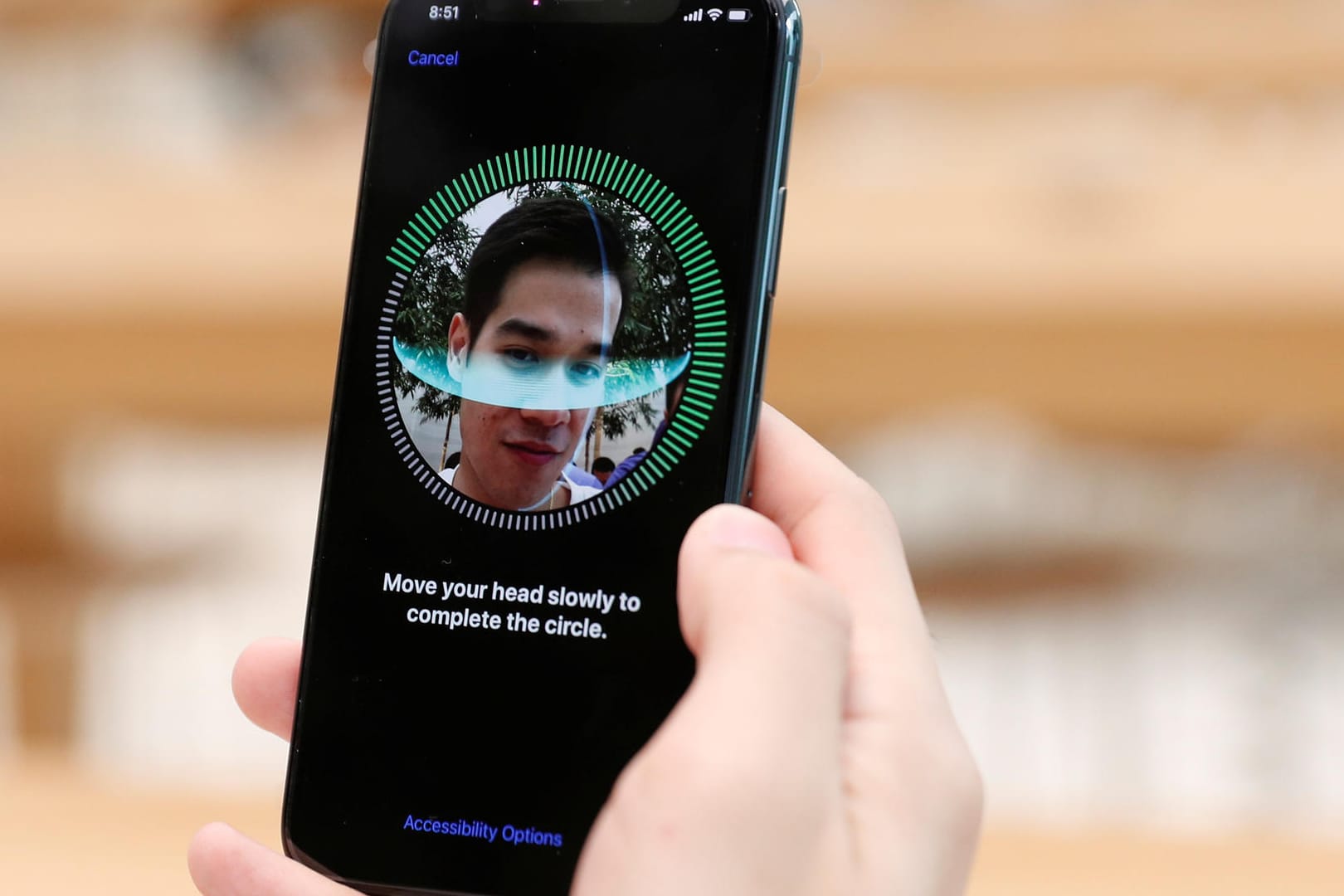 FaceID auf einem iPhone: Seit dem iPhone X lassen sich die Smartphones per Gesichtserkennung entsperren.