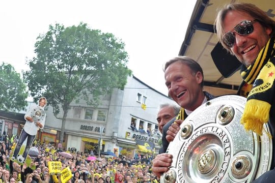 Wurde 2011 als Trainer mit dem BVB deutscher Meister: Jürgen Klopp (r).