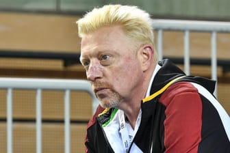 Boris Becker: Die Tennis-Legende sieht eine große Krise auf seine Sportart zukommen.