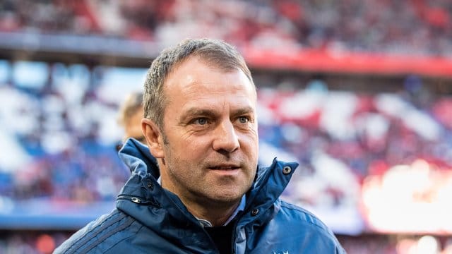 Auch das Team des Bayern-Trainer Hansi Flick wurde auf das Coronavirus getestet. Auch das Team des Bayern-Trainer Hansi Flick wurde auf das Coronavirus getestet.