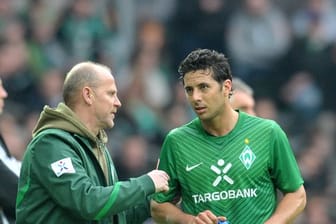 Arbeiteten bei Werder Bremen zusammen: Trainer Thomas Schaaf (l) und Claudio Pizarro.