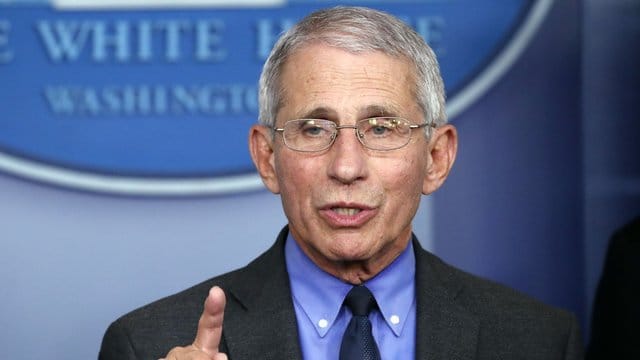 Anthony Fauci, Direktor des Nationalen Instituts für Infektionskrankheiten, spricht im Weißen Haus. Anthony Fauci, Direktor des Nationalen Instituts für Infektionskrankheiten, spricht im Weißen Haus.