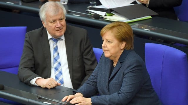 Horst Seehofer (l.