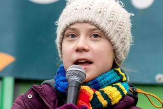 Greta Thunberg: Die schwedische Klimaaktivistin hat 100.000 Dollar an das UN-Kinderhilfswerk Unicef gestiftet, um Kinder gegen das Coronavirus zu schützen.