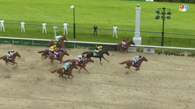 Secretariat (r) gewinnt die virtuelle Auflage des Kentucky Derbys. Secretariat (r) gewinnt die virtuelle Auflage des Kentucky Derbys.