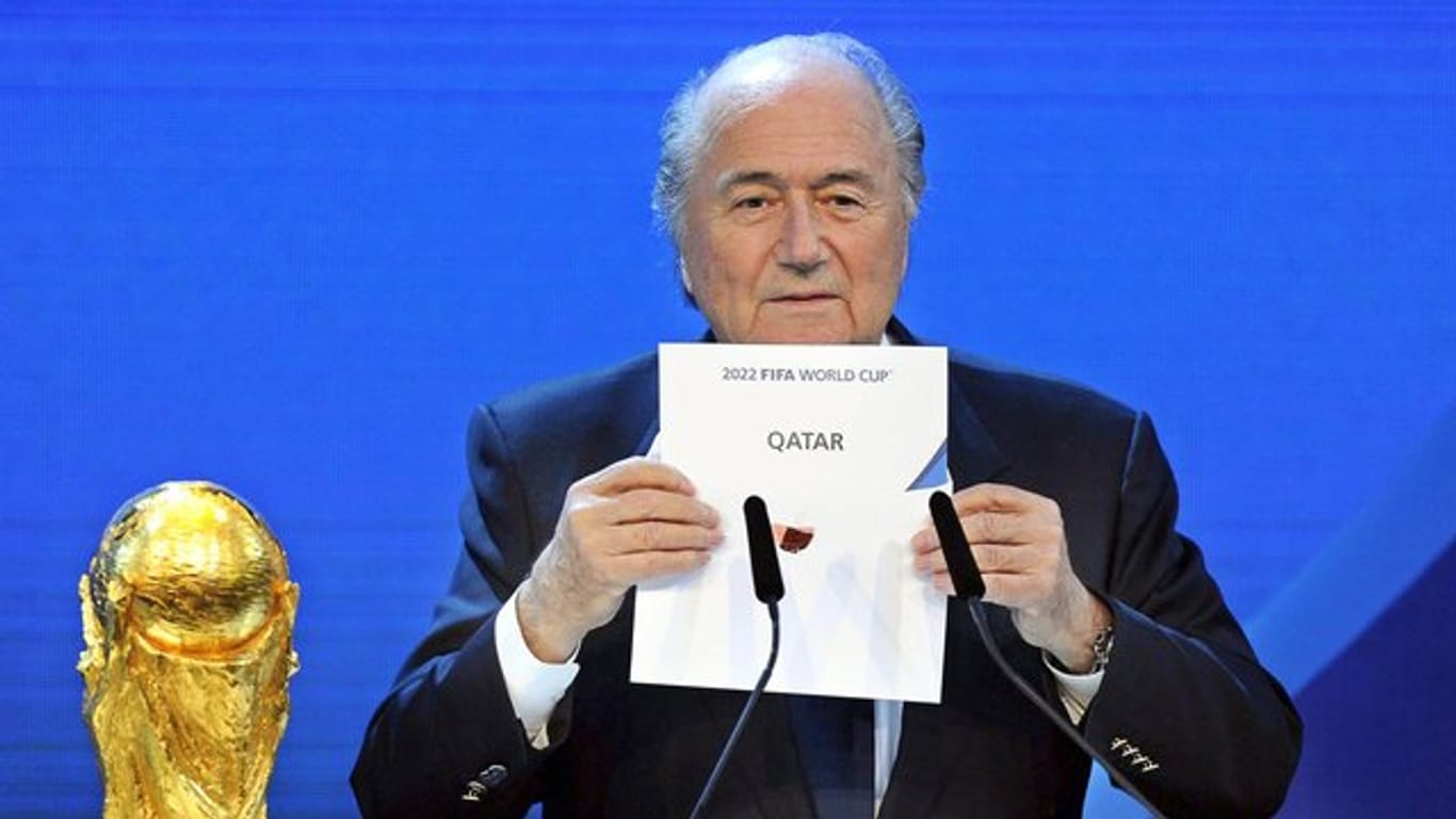 Ex-FIFA-Chef Sepp Blatter ist weiterhin von Katar als WM-Ausrichter überzeugt.