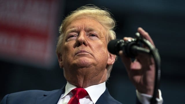"Ich habe es mit einer feindseligen Presse zu tun, wie sie noch kein Präsident je gesehen hat", sagt Donald Trump. "Ich habe es mit einer feindseligen Presse zu tun, wie sie noch kein Präsident je gesehen hat", sagt Donald Trump.