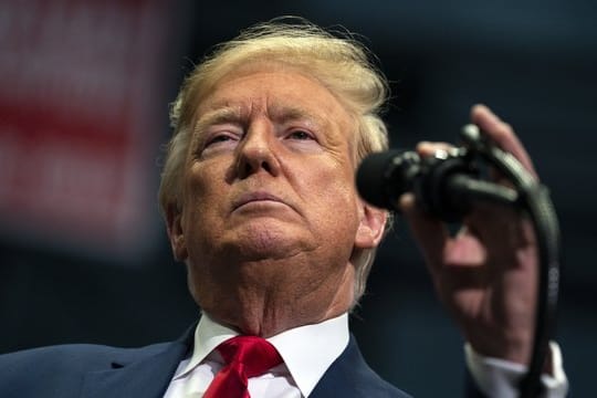 "Ich habe es mit einer feindseligen Presse zu tun, wie sie noch kein Präsident je gesehen hat", sagt Donald Trump.