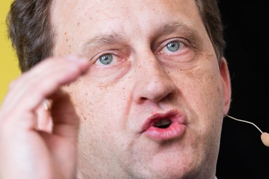 Äußerte sich zur Wiederaufnahme des Fußballbetriebs: Alexander Graf Lambsdorff.