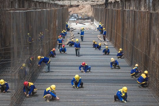 Arbeiten an einem Versorgungstunnel in Wuhan.