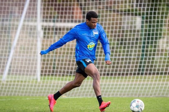 Hertha-Spieler Javairo Dilrosun beim Training.