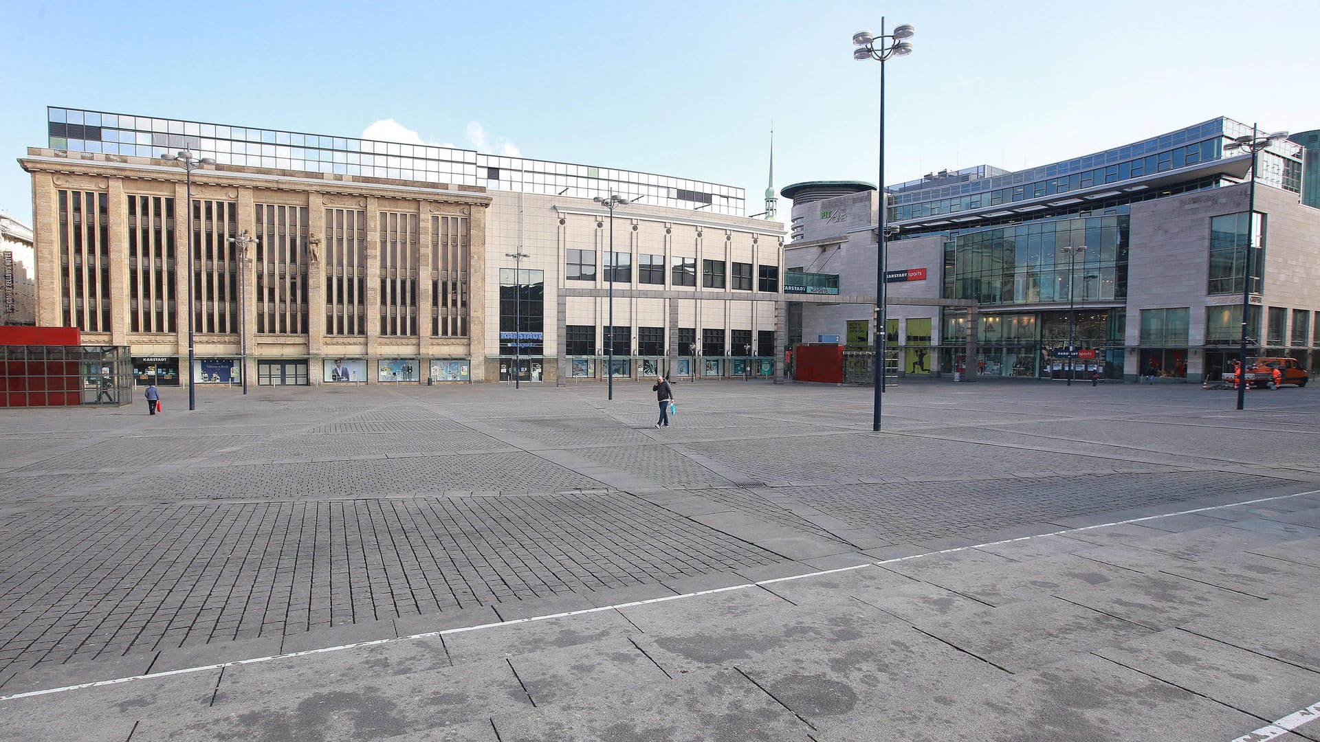 Der Hansaplatz im Zentrum Dortmunds (Symbolbild): In einer Bankfiliale hat sich dort ein versuchter Raub ereignet.