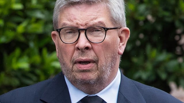 Formel-1-Direktor Ross Brawn bestätigte die geplante Senkung der Budgetobergrenze.