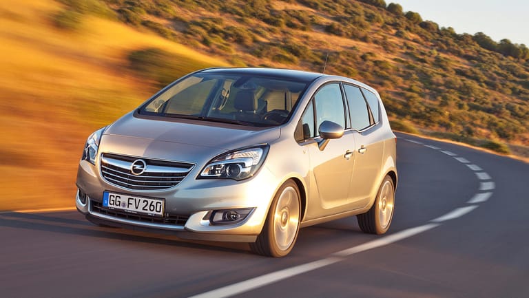 Außen mini, innen Van: Der kleine Opel Meriva bietet seinen Passagieren und deren Gepäck viel Platz.
