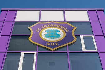 Der Kader vom FC Erzgebirge Aue wurde vorsorglich in häusliche Quarantäne geschickt.