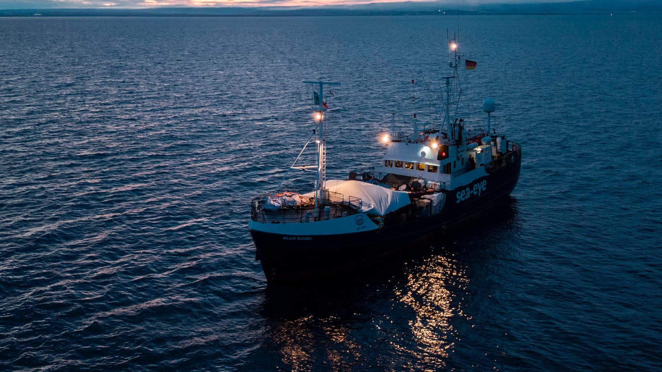 Das deutsche Rettungsschiff "Alan Kurdi": Das in Palermo liegende Rettungsschiff "Alan Kurdi" wurde von den italienischen Behörden festgesetzt.