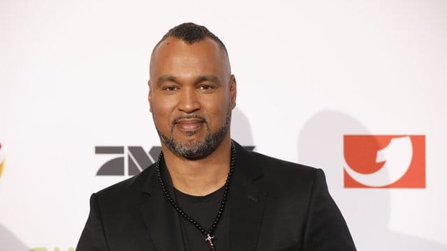 Soll beim HSV neue Impulse setzen: Patrick Esume, ehemaliger American-Football-Coach. Soll beim HSV neue Impulse setzen: Patrick Esume, ehemaliger American-Football-Coach.