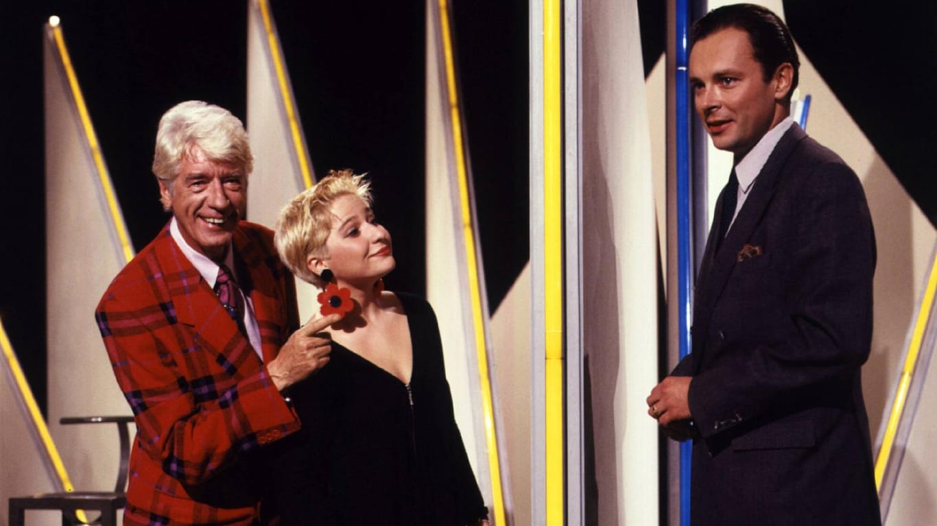 "Und hier ist ihr Heeeeerzblatt": Von 1987 bis 1993 moderierte Rudi Carell die Show.