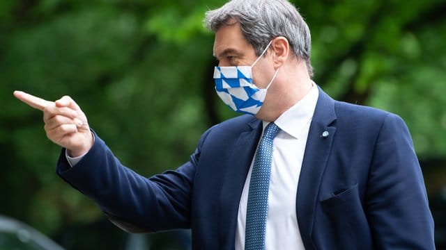 Mahnt die Einhaltung der Regeln des DFL-Konzeptes bei den Geisterspielen an: Markus Söder (CSU), Ministerpräsident von Bayern. Mahnt die Einhaltung der Regeln des DFL-Konzeptes bei den Geisterspielen an: Markus Söder (CSU), Ministerpräsident von Bayern.