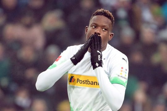 Musste sich einem arthroskopischen Eingriff am Knie unterziehen: Der Gladbacher Denis Zakaria.