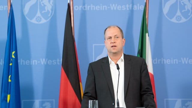 Joachim Stamp (FDP) Joachim Stamp (FDP)