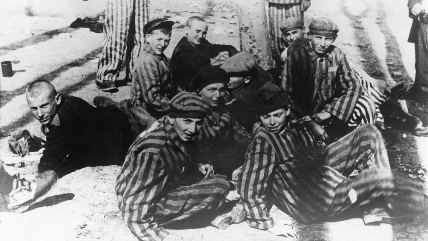 Konzentrationslager Buchenwald: Häftlinge nach ihrer Befreiung.