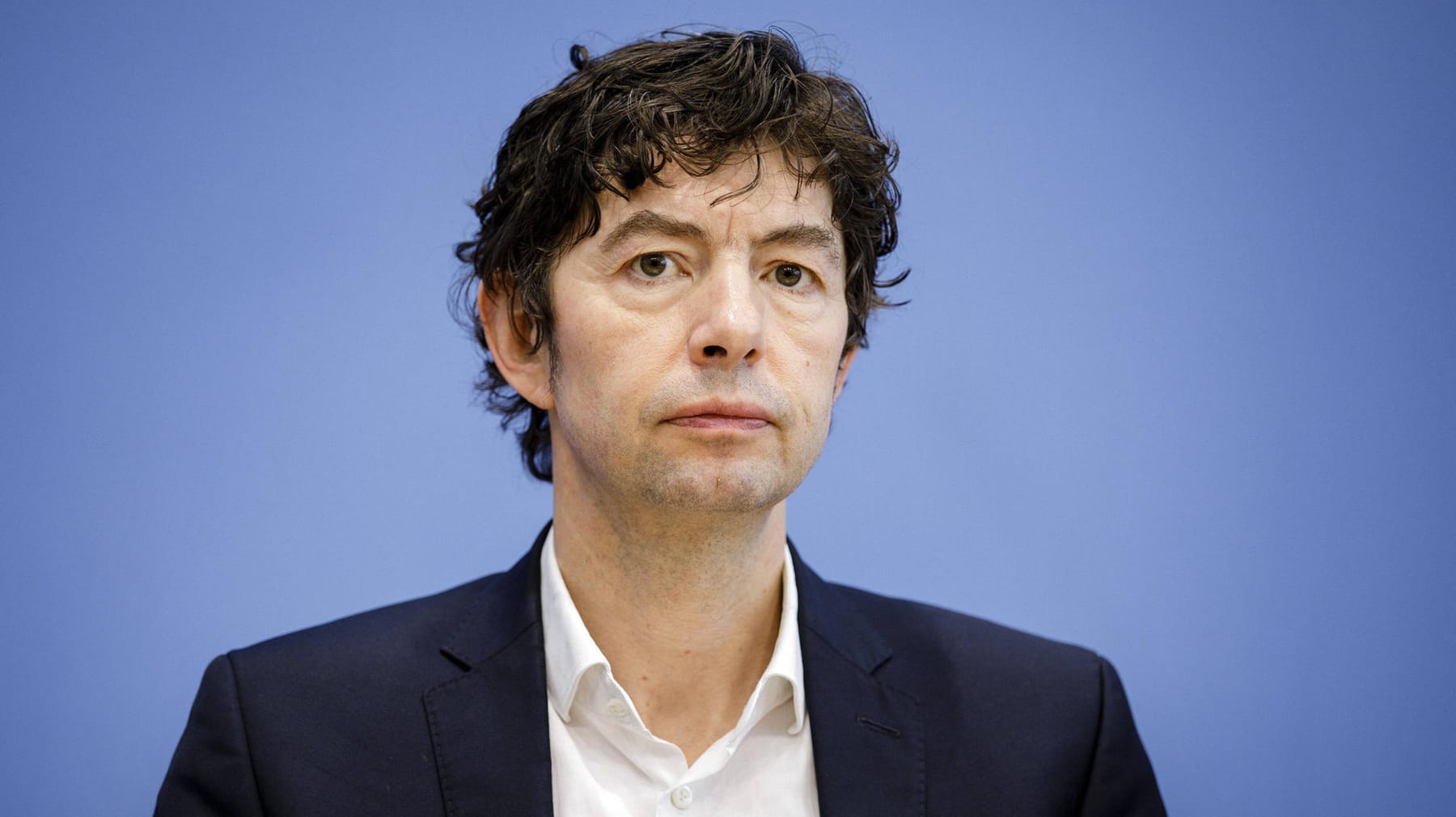 Corona-Pandemie Deutschland: Virologe Drosten blickt auch besorgt in ...
