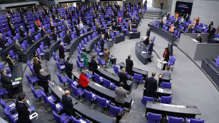 Blick in den Bundestag: Die Abgeordneten haben sich dazu entschlossen, ihre Aufwandsentschädigungen nicht, wie üblich, zu erhöhen.