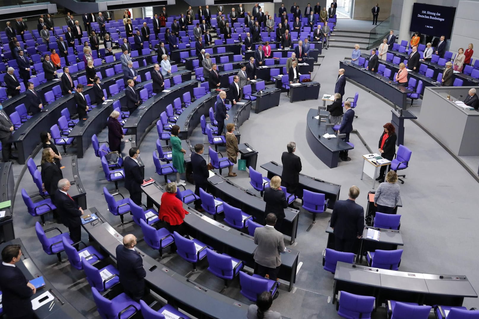 Blick in den Bundestag: Die Abgeordneten haben sich dazu entschlossen, ihre Aufwandsentschädigungen nicht, wie üblich, zu erhöhen.