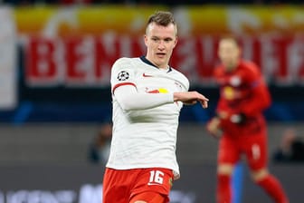 Lukas Klostermann: Der Nationalspieler bleibt RB Leipzig weiter erhalten.