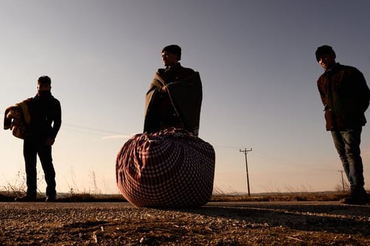 Migranten Anfang März an der türkisch-griechischen Grenze.