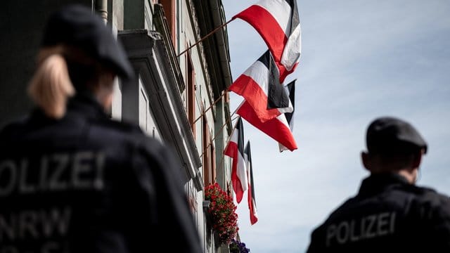 Reichsfahnen in Dortmund-Dorstfeld