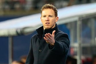 Julian Nagelsmann: Der Leipzig-Coach moniert die Maskenpflicht für Trainer.
