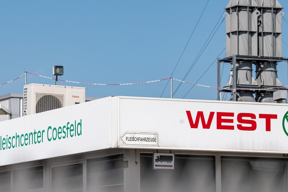 Der Betrieb des Fleischverarbeiters Westfleisch in Coesfeld: Hier haben sich mindestens 129 Mitarbeiter mit dem Coronavirus angesteckt.