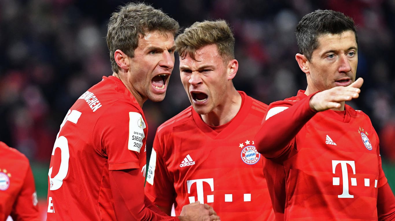 FC Bayern München: Das angebliche Trikot für die kommende Saison wurde geleaked.