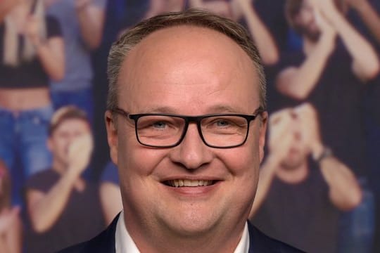 Die ZDF-Satiresendung "heute show" mit Oliver Welke hat erneut den Sprung über die 5-Millionen-Marke geschafft.