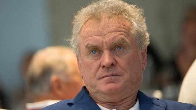 Macht sich für Manuel Neuer stark: Torwart-Legende Sepp Maier. Macht sich für Manuel Neuer stark: Torwart-Legende Sepp Maier.