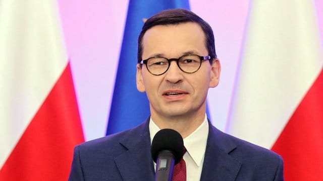 "Die Verträge werden von den Mitgliedstaaten geschaffen, und sie bestimmen, wo für die Organe der EU die Kompetenzgrenzen liegen", sagt Mateusz Morawiecki. "Die Verträge werden von den Mitgliedstaaten geschaffen, und sie bestimmen, wo für die Organe der EU die Kompetenzgrenzen liegen", sagt Mateusz Morawiecki.
