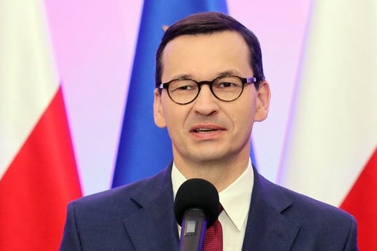 "Die Verträge werden von den Mitgliedstaaten geschaffen, und sie bestimmen, wo für die Organe der EU die Kompetenzgrenzen liegen", sagt Mateusz Morawiecki.
