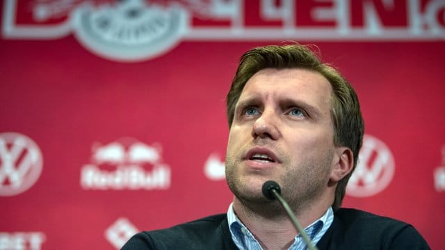 Hat Verständnis für die Ängste der Spieler: Markus Krösche, RB Sportdirektor. Hat Verständnis für die Ängste der Spieler: Markus Krösche, RB Sportdirektor.