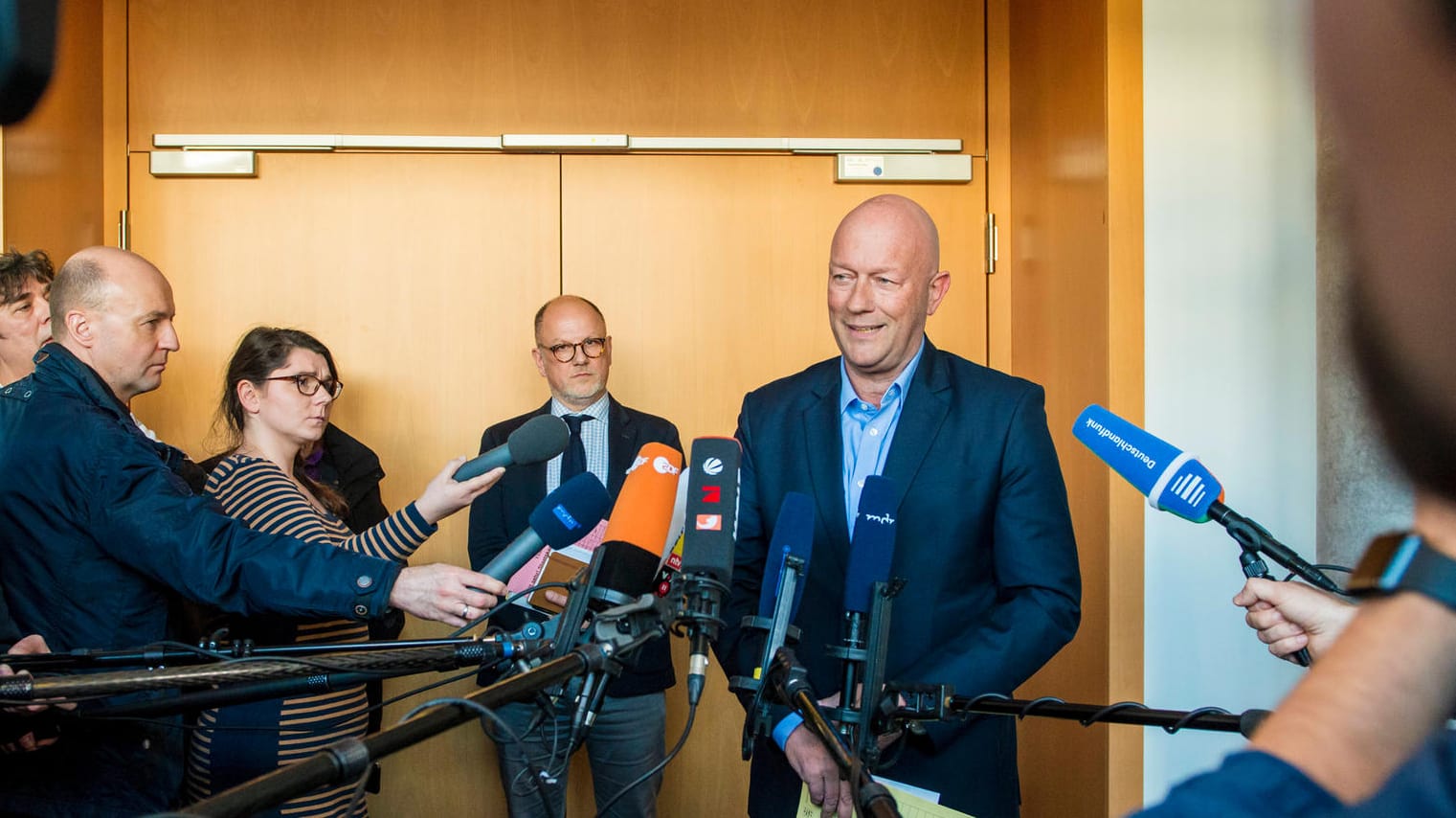 Erfurt: Thomas Kemmerich nach einer Ältestenrat-Sitzung im Thüringer Landtag.