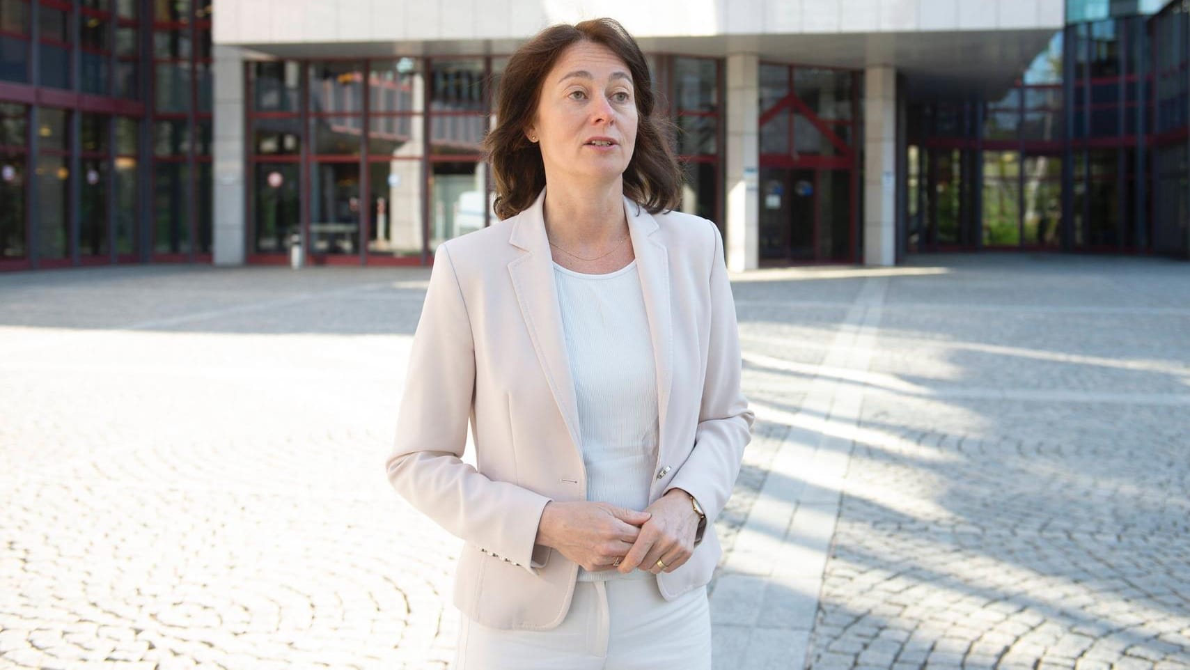 SPD-Europapolitikerin Katarina Barley hat das EZB-Urteil des Bundesverfassungsgericht als "falsches Signal" bezeichnet.