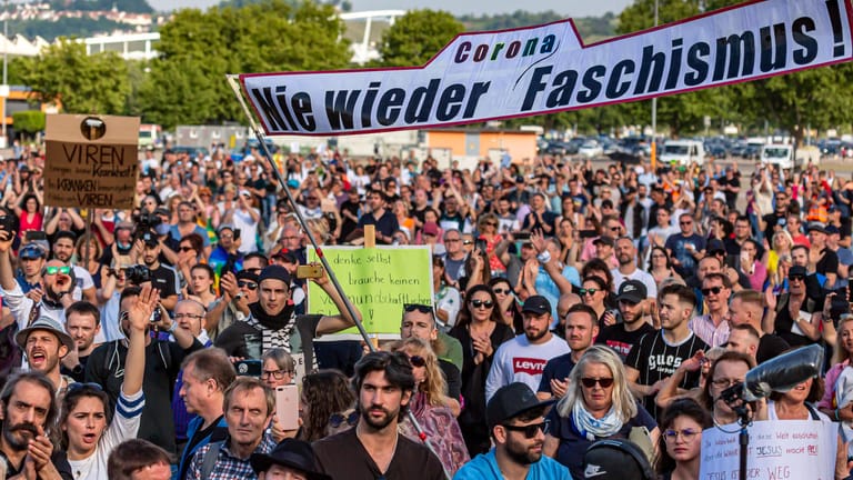 Protest gegen die Corona-Beschränkungen am Samstag in Stuttgart.